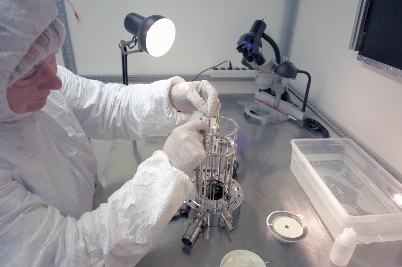 Clean room assembly of LEED & AES spectroscopy instrumentation optics